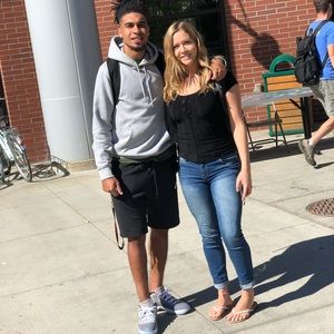 Meet your Posher, Zay